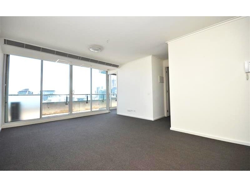 REF 24544/63 Whiteman Street, Southbank VIC 3006