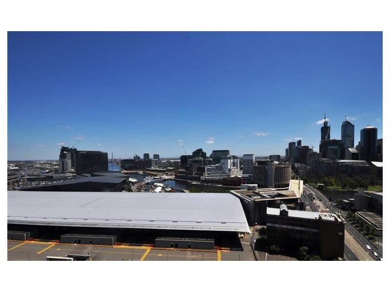 REF 24544/63 Whiteman Street, Southbank VIC 3006