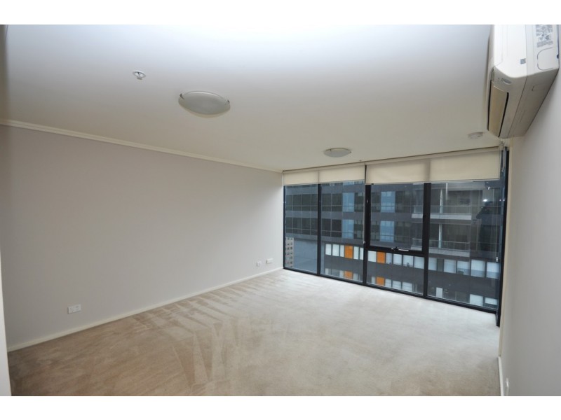 REF 24547/22 Kavanagh Street, Southbank VIC 3006