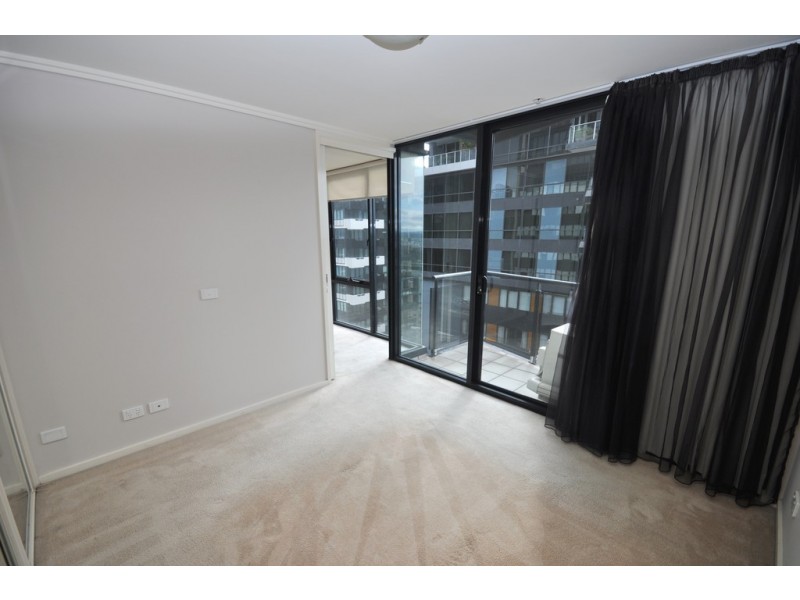 REF 24547/22 Kavanagh Street, Southbank VIC 3006