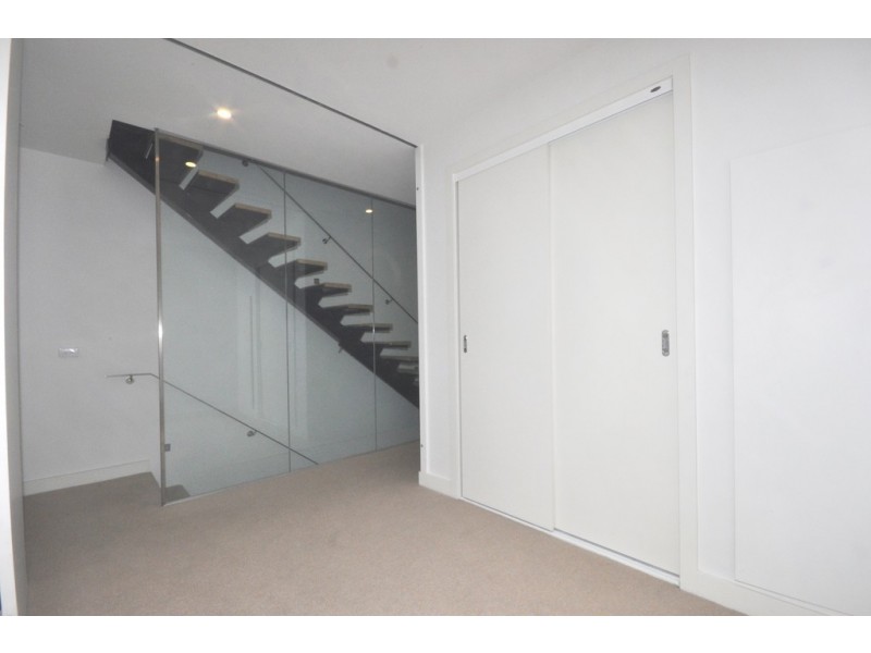 2/28 Ireland Street, West Melbourne VIC 3003