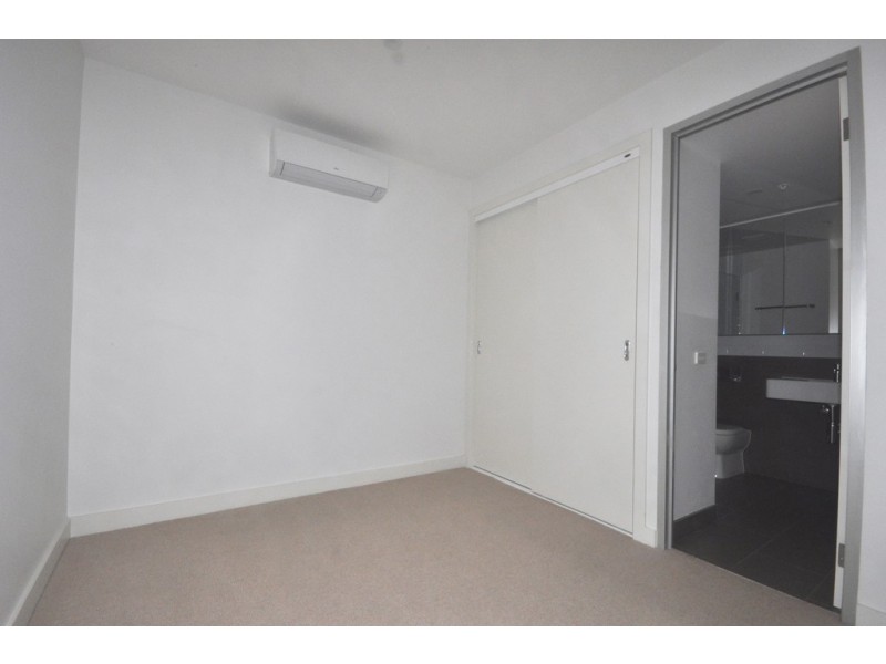 2/28 Ireland Street, West Melbourne VIC 3003