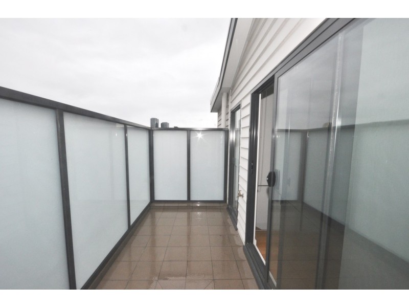 2/28 Ireland Street, West Melbourne VIC 3003