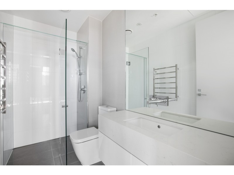 REF 24548/151 City Road, Southbank VIC 3006