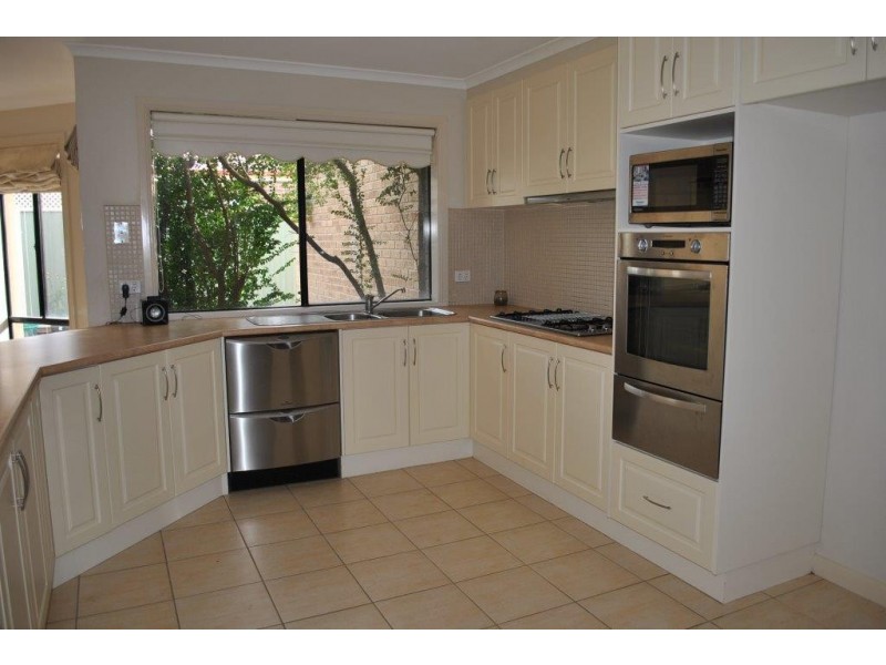 53 Dunnings Road, Point Cook VIC 3030