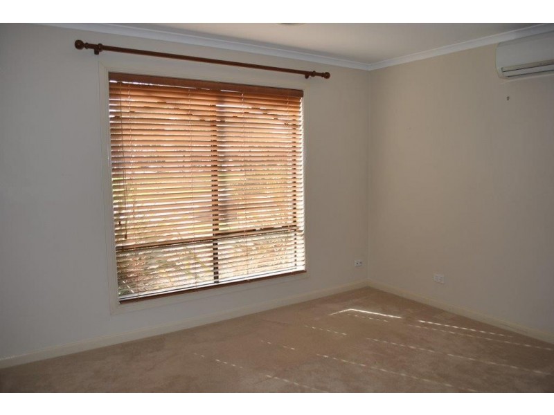 53 Dunnings Road, Point Cook VIC 3030