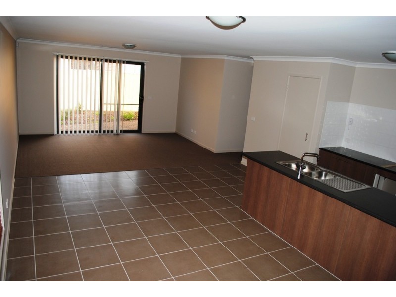 44 Campaspe Way, Point Cook VIC 3030