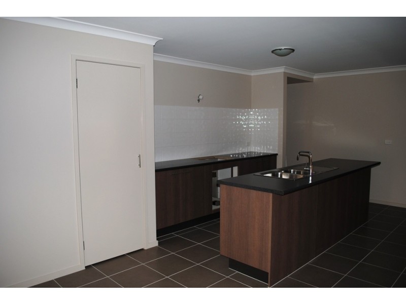 44 Campaspe Way, Point Cook VIC 3030