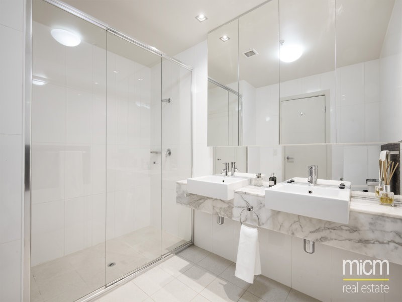 4101A/100 Harbour Esplanade, Docklands VIC 3008