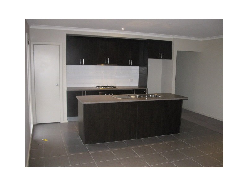 10 Terrene Terrace, Point Cook VIC 3030