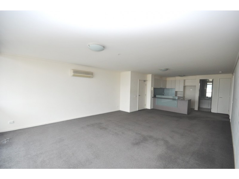 REF 24572/100 Kavanagh Street, Southbank VIC 3006