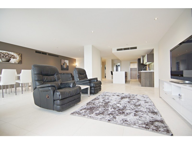 1608/100 Harbour Esplanade, Docklands VIC 3008