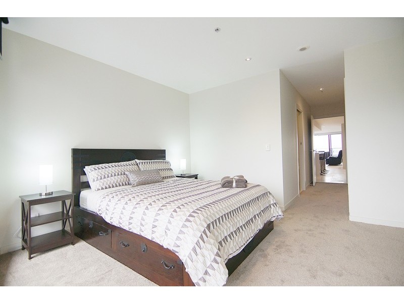 1608/100 Harbour Esplanade, Docklands VIC 3008
