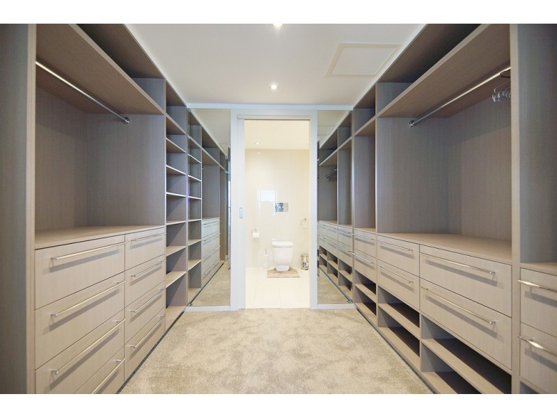 1608/100 Harbour Esplanade, Docklands VIC 3008