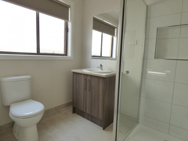 19 Elsham Grove, Truganina VIC 3029