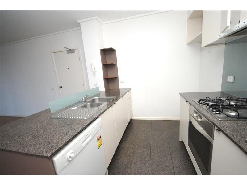 REF 24585/183 City Road, Southbank VIC 3006