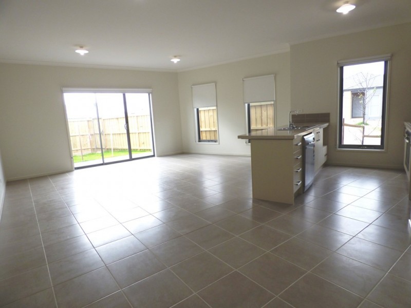 29 Grantham Walk, Williams Landing VIC 3027