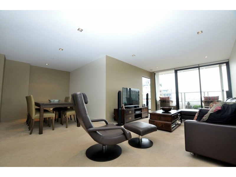 904/100 Harbour Esplanade, Docklands VIC 3008