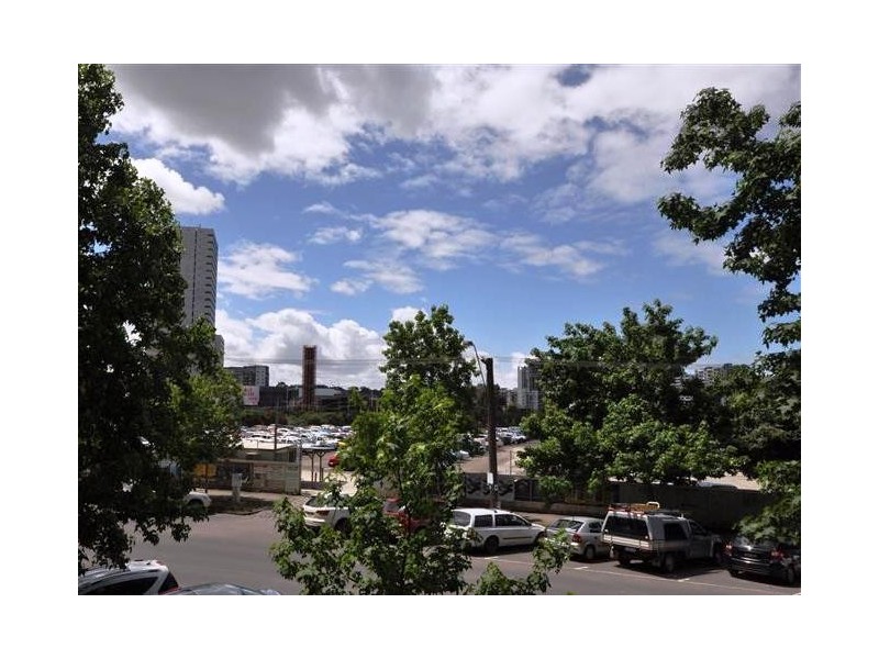 REF 24593/100 Kavanagh Street, Southbank VIC 3006