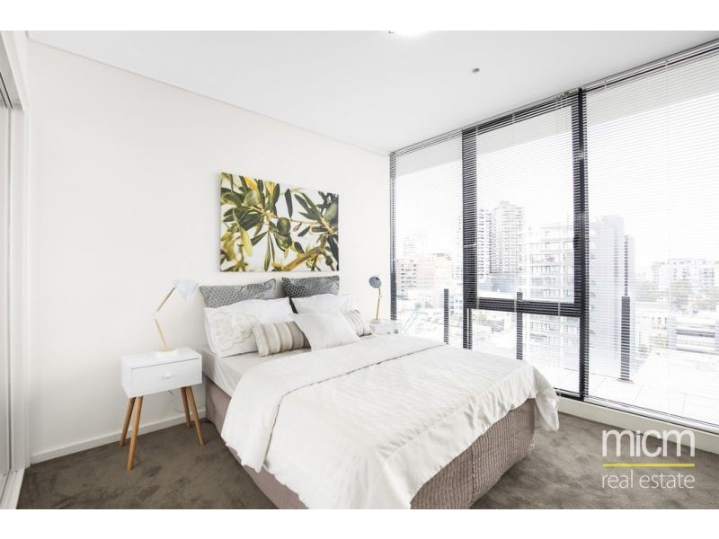 REF 24599/38 Bank Street, South Melbourne VIC 3205