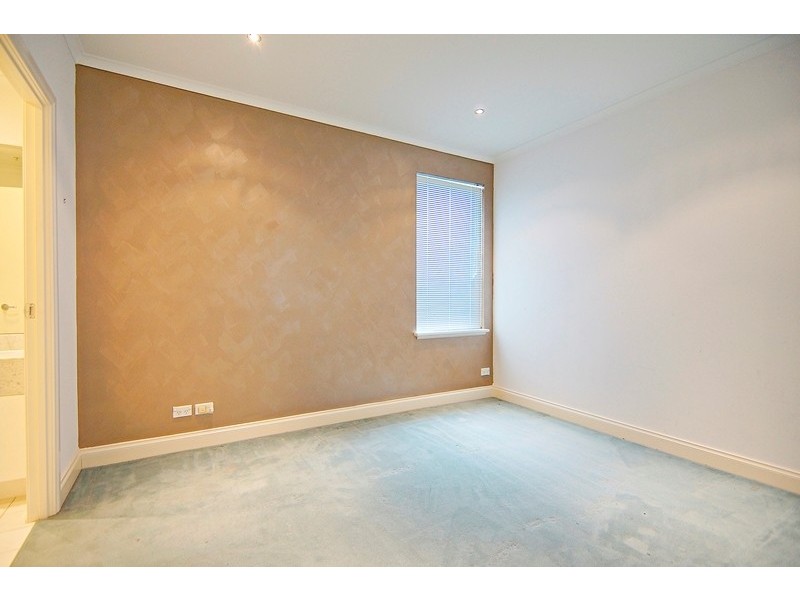 REF 24600/418 St Kilda Road, Melbourne VIC 3004