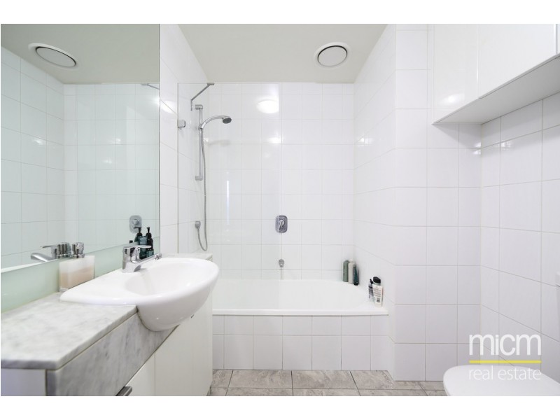 REF 24606/88 Kavanagh Street, Southbank VIC 3006