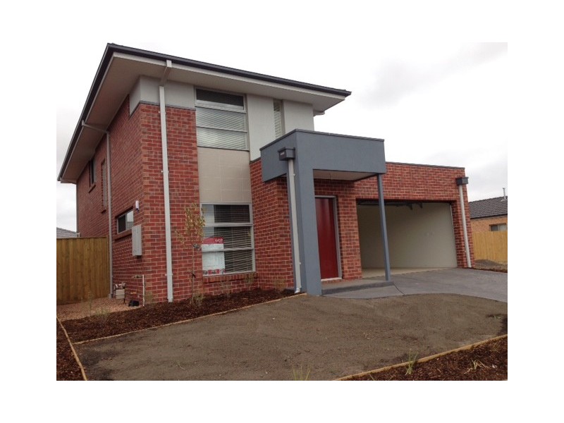 22 Treeleaf Avenue, Point Cook VIC 3030