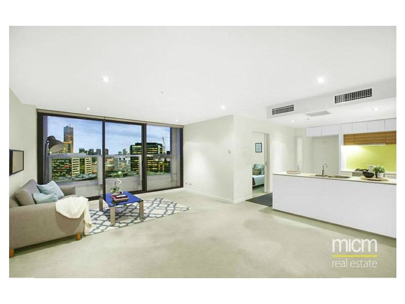 2505/100 Harbour Esplanade, Docklands VIC 3008