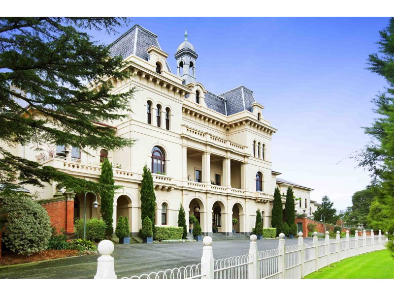 83 Wiltshire Drive, Kew VIC 3101