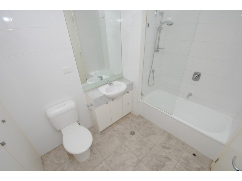 REF 24621/183 City Road, Southbank VIC 3006