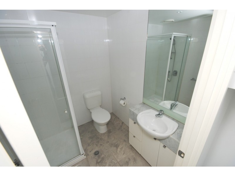 REF 24621/183 City Road, Southbank VIC 3006