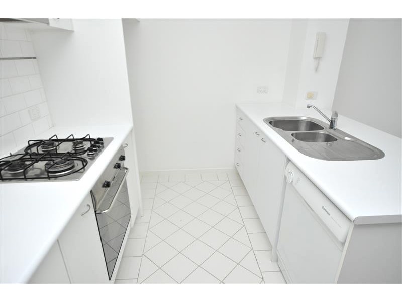 REF 24624/39 Dorcas Street, South Melbourne VIC 3205