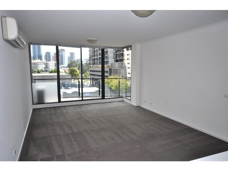 REF 24625/148 Wells Street, South Melbourne VIC 3205