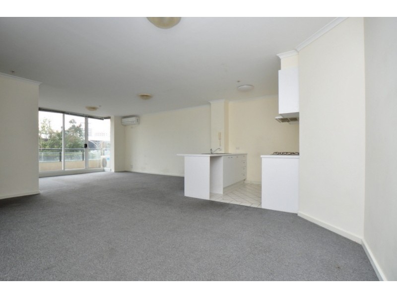 REF 24626/79 Whiteman Street, Southbank VIC 3006