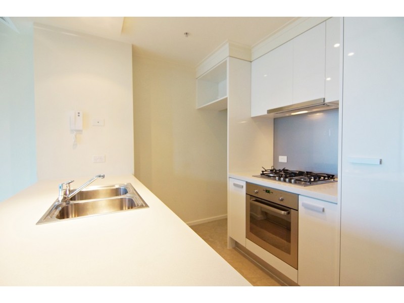 REF 24641/180 City Road, Southbank VIC 3006