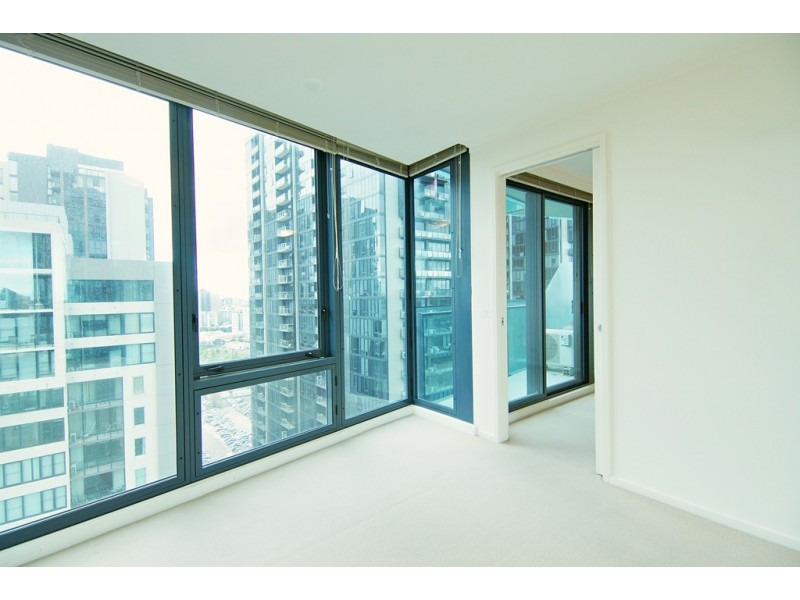 REF 24641/180 City Road, Southbank VIC 3006