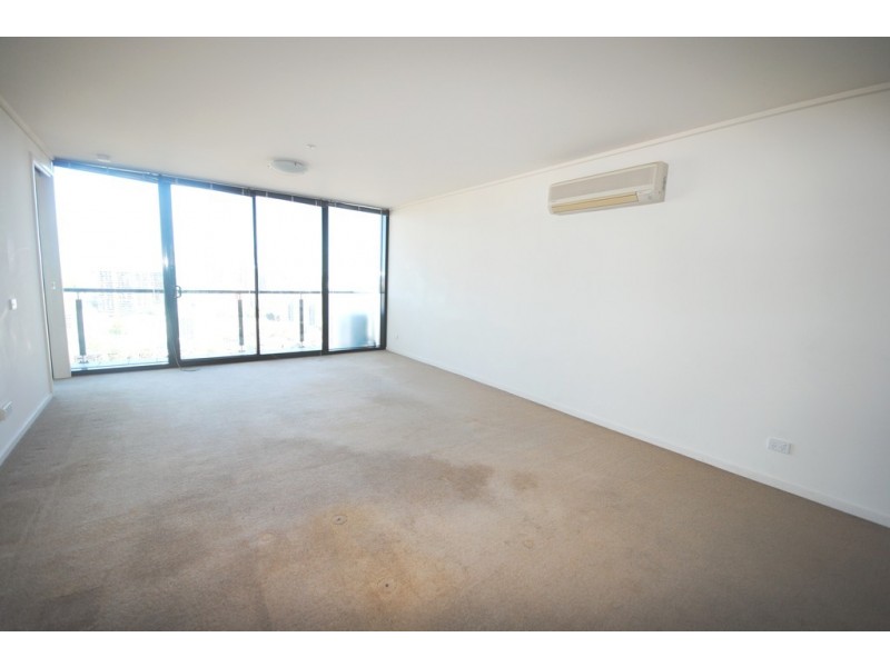 REF 24642/100 Kavanagh Street, Southbank VIC 3006