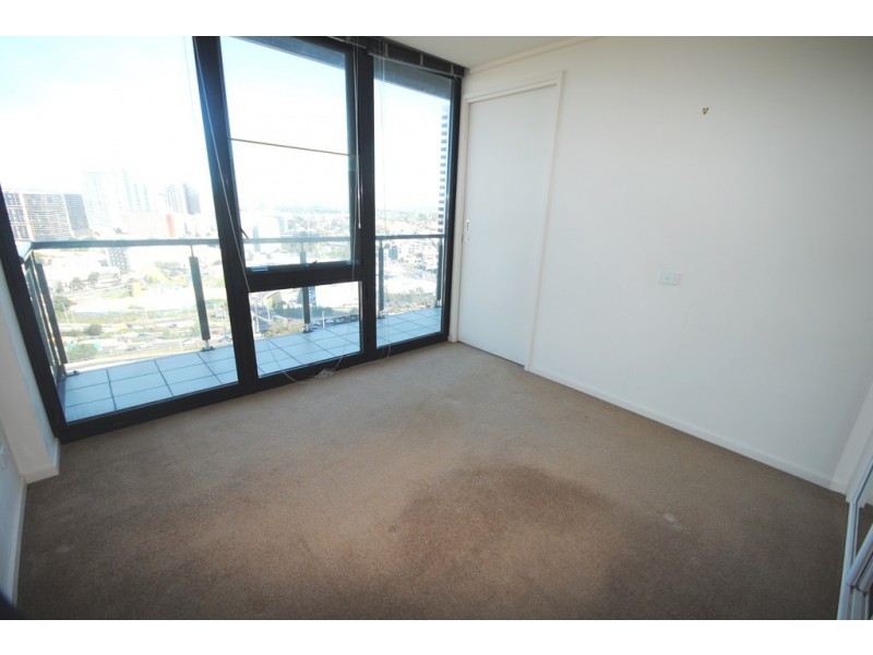 REF 24642/100 Kavanagh Street, Southbank VIC 3006