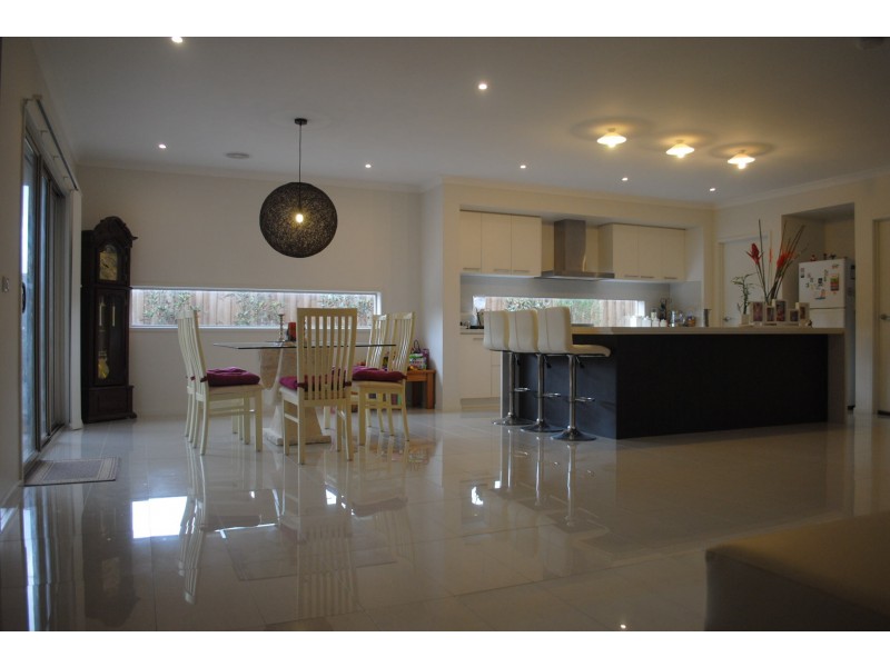 17 Dianella Street, Point Cook VIC 3030