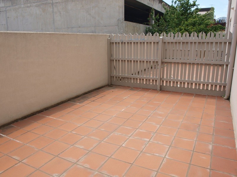 REF 24647/16 Courtney Street, North Melbourne VIC 3051