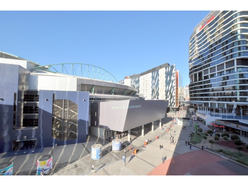 912/100 Harbour Esplanade, Docklands VIC 3008