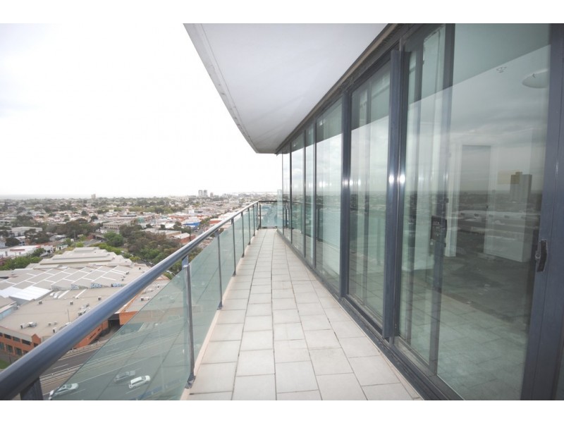 REF 24654/99 Whiteman Street, Southbank VIC 3006