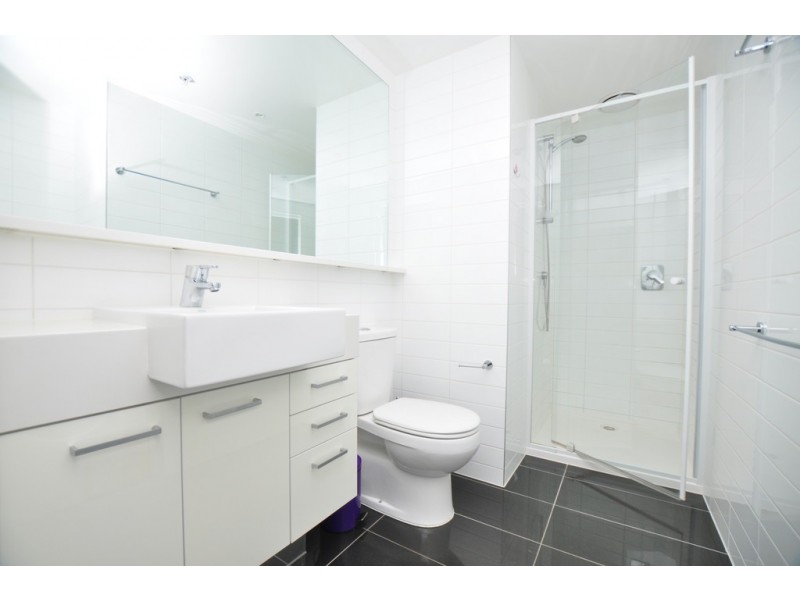 REF 24655/241 City Road, Southbank VIC 3006