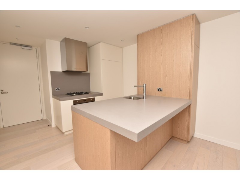 G04B/380 Queensberry Street, Melbourne VIC 3000