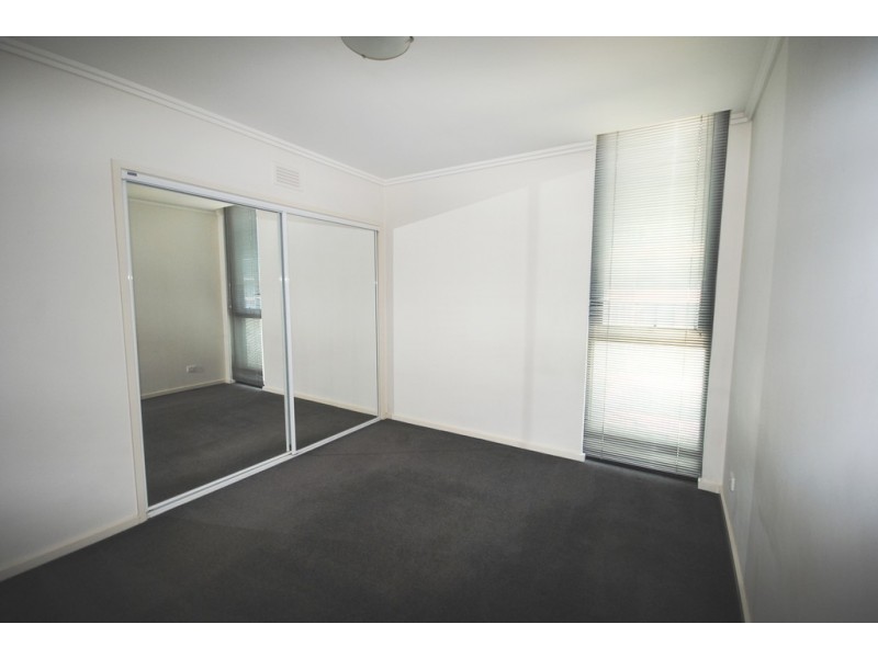 REF 24661/88 Kavanagh Street, Southbank VIC 3006