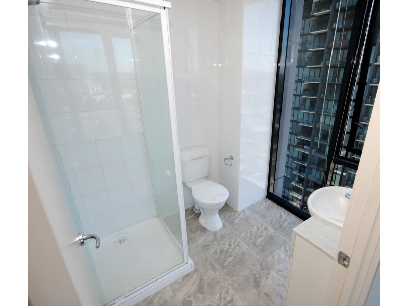 REF 24663/100 Kavanagh Street, Southbank VIC 3006