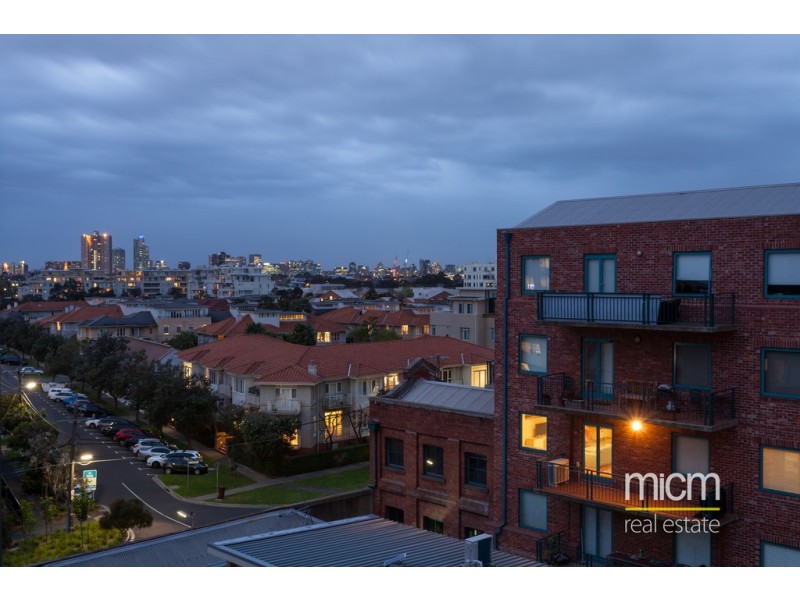 205/50 Dow Street, Port Melbourne VIC 3207