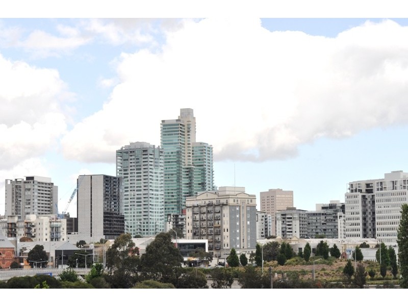 REF 24665/90 Kavanagh Street, Southbank VIC 3006