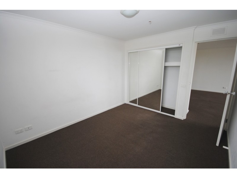 REF 24685/38 Kavanagh Street, Southbank VIC 3006