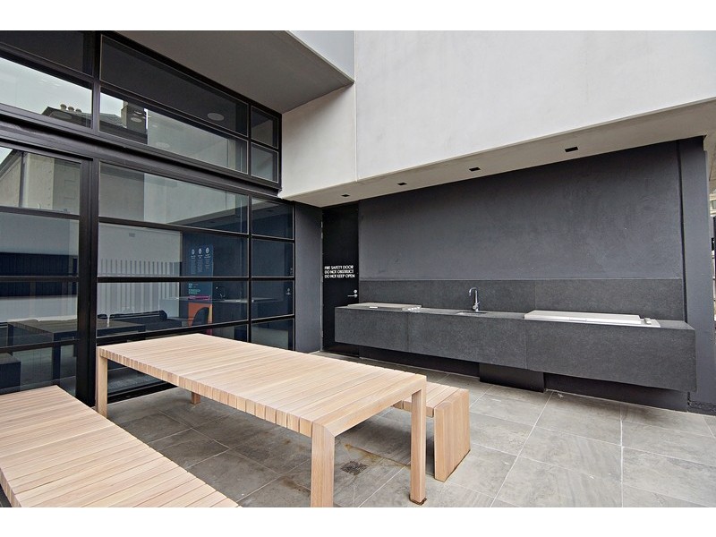 1302/101 St Kilda Road, St Kilda VIC 3182